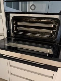 Elettrodomestici da cucina: V-ZUG Combair V4000 Einbaubackofen – Usato da Herrliberg venduto da tk8_22hw 4