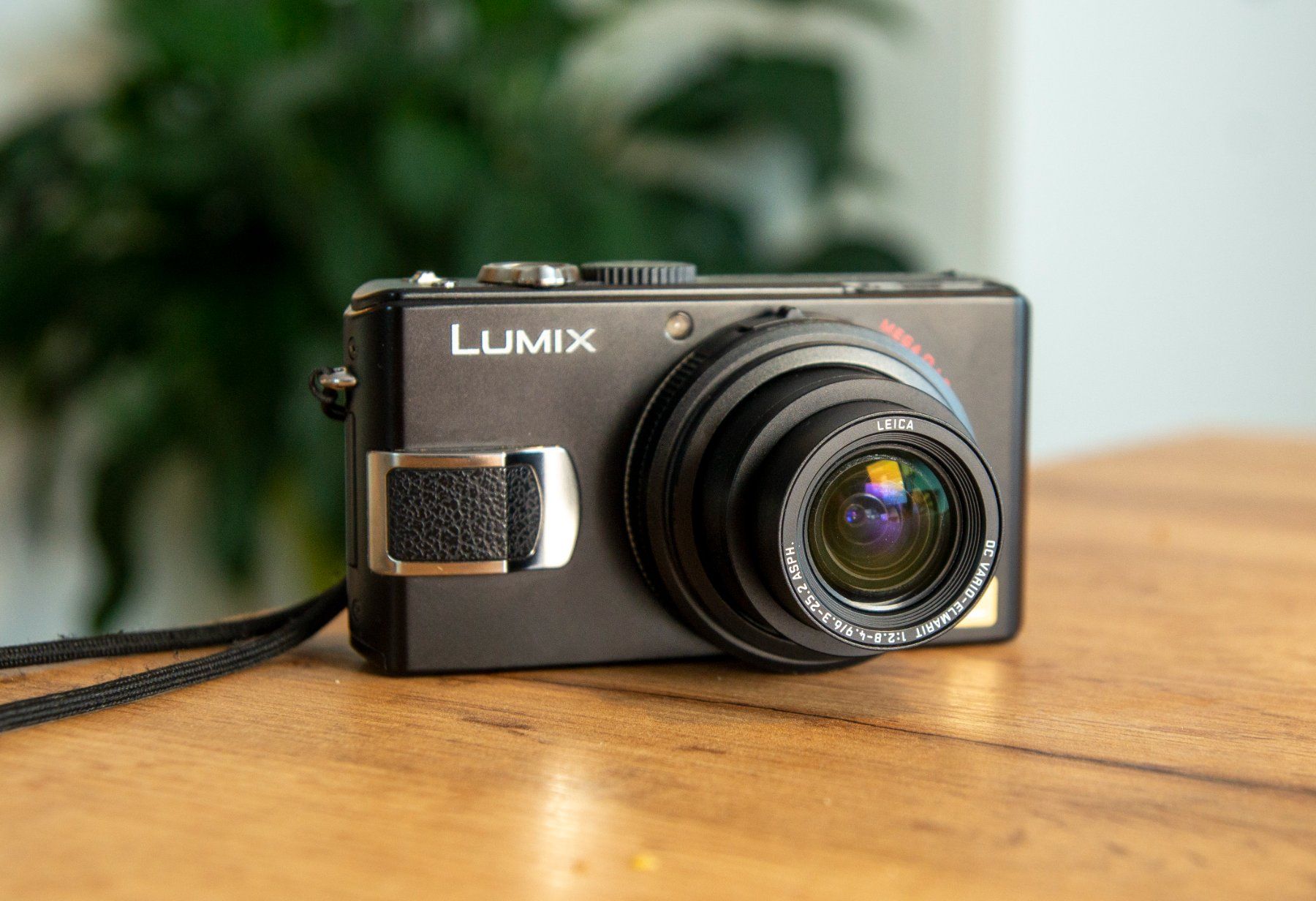 Panasonic Kamera: Panasonic Lumix DMC-LX2 – Gebraucht aus Zürich von  2