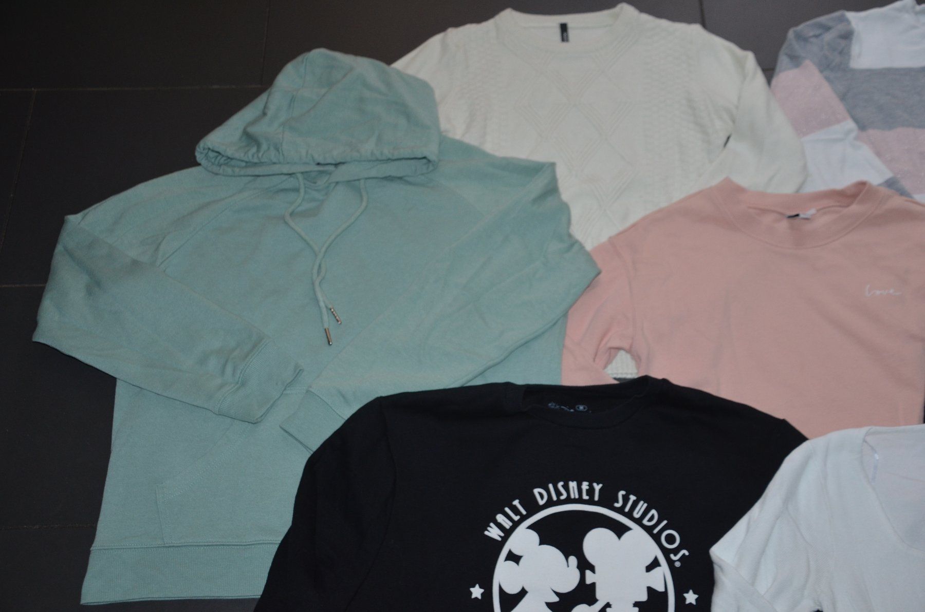 Pullover & Sweatshirts: 7 x Pullover / pull M/L – Gebraucht aus Collonges von arashee 2