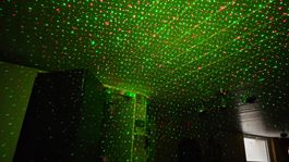 Laser Projektor für Innen & Aussen - Neuwertig!