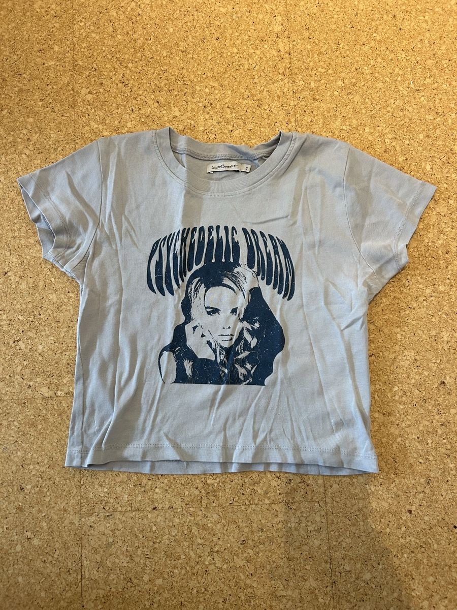 T-shirt: blaues t-shirt – Usato da Schmitten FR venduto da let_k9yc