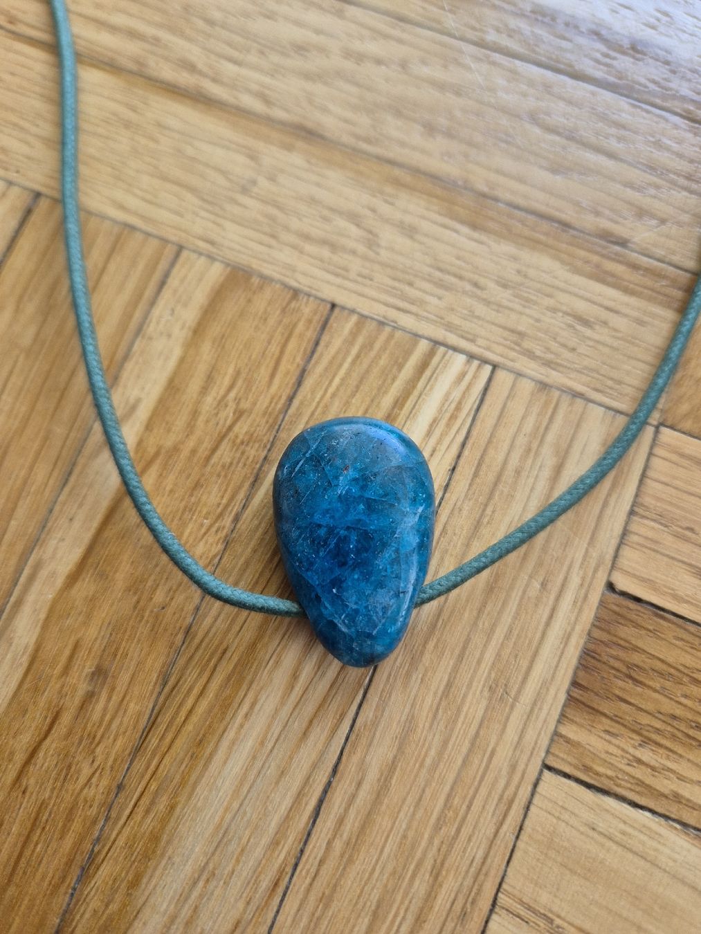 Catenine: Blauer Apatit anhänger – Usato da Richterswil venduto da Bardock0124 1