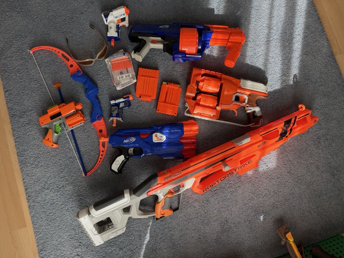 Nerf Jouets: Nerf Blaster Set verschiedene Modelle – D'occasion à Burgdorf par iMarc11