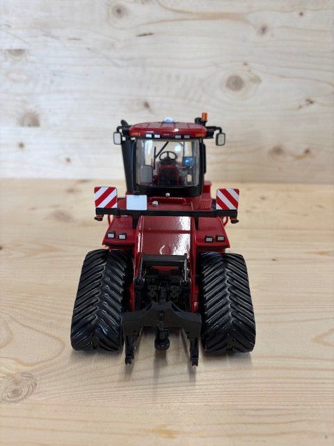 Britains Kit di modellismo & Modellini statici: Case IH Quadtrac 600 – Nuovo (secondo la descrizione) da Oberbütschel venduto da SimBla91 4