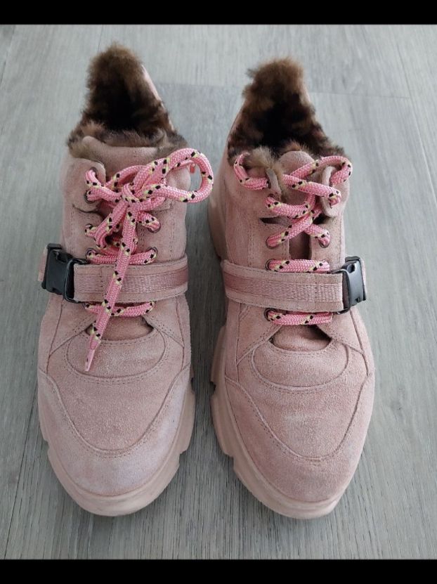 Scarpe da donna: Damen - Sneaker von 181 Gr 37 – Usato da Schliern b.Köniz venduto da Nikk0tin