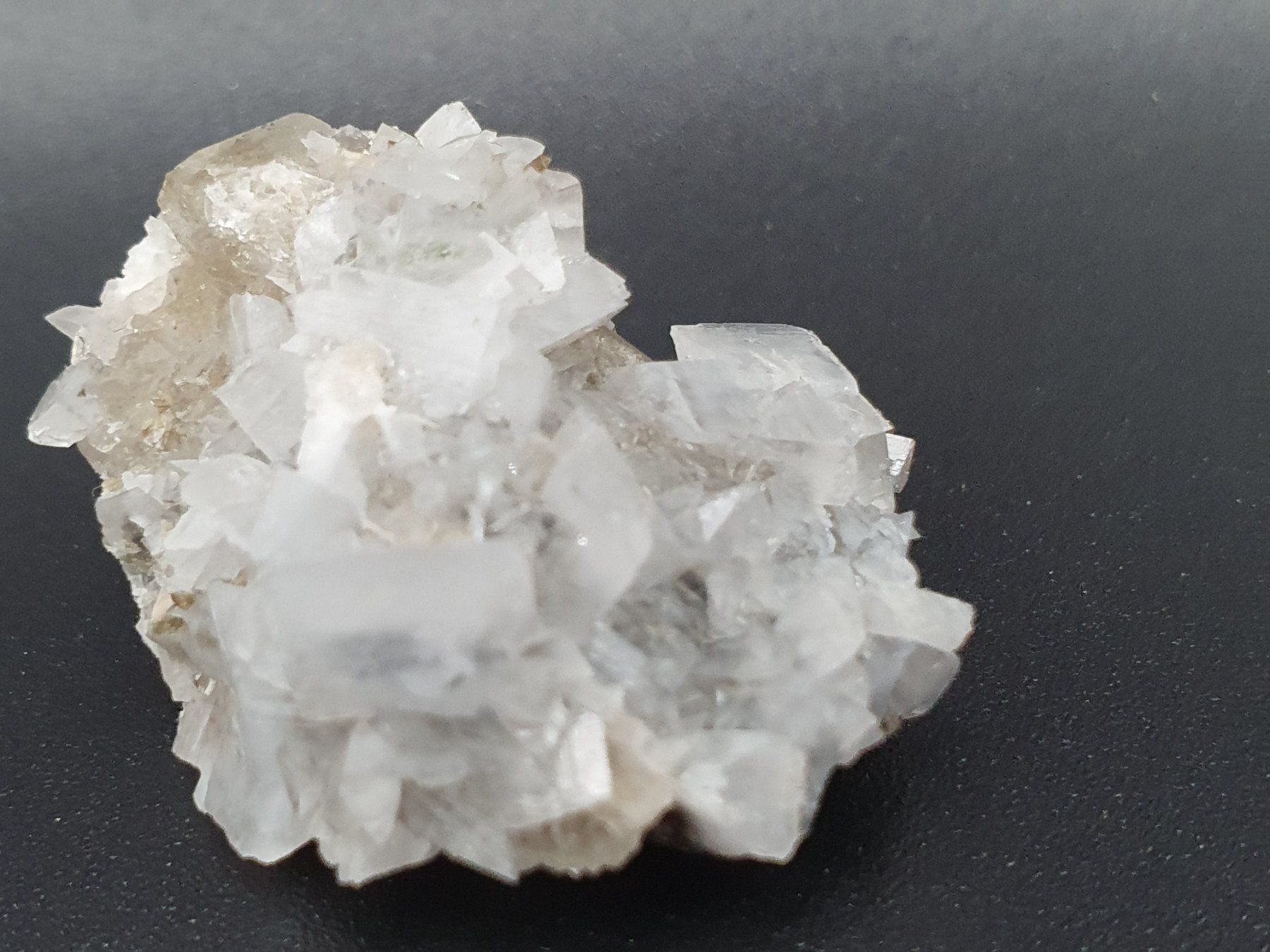 Minerali & Pietre curative: Adular mit Titanit – Nuovo (secondo la descrizione) da Holderbank SO venduto da swiss-minerals