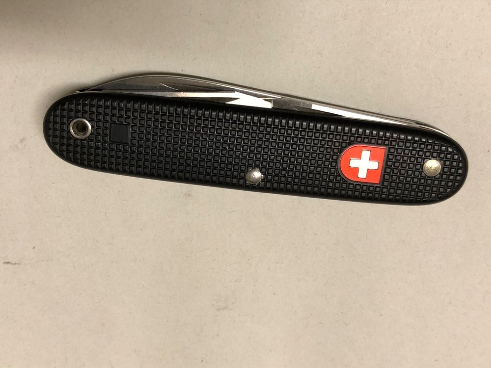 Victorinox black online beauty