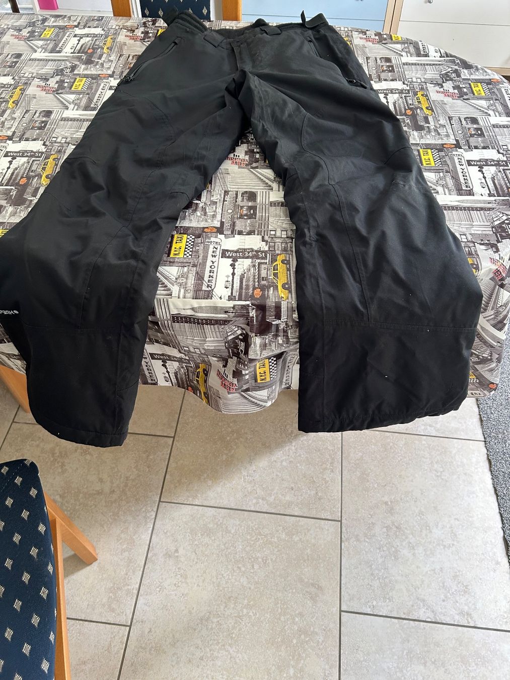 Hosen: Pantalon de ski – Gebraucht aus Granges-de-Vesin von nanie01