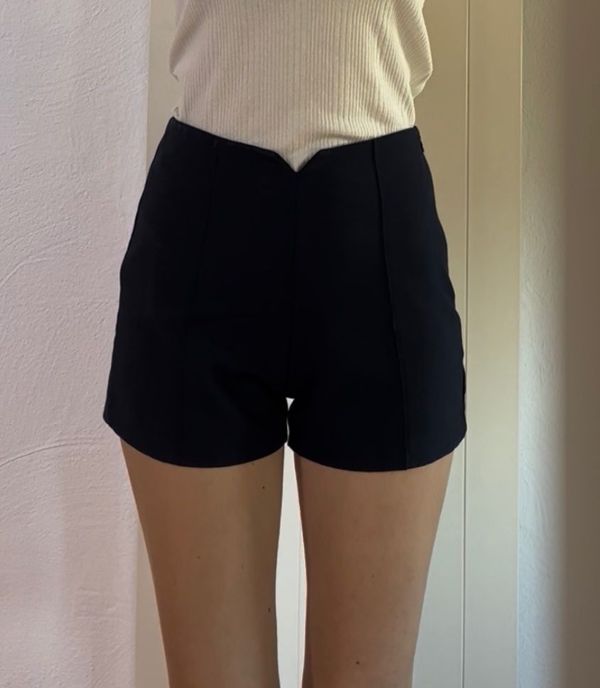 Pantaloni: Stoffshorts, dunkelblau, S – Usato da Riet (Neftenbach) venduto da kim_gfw6 4