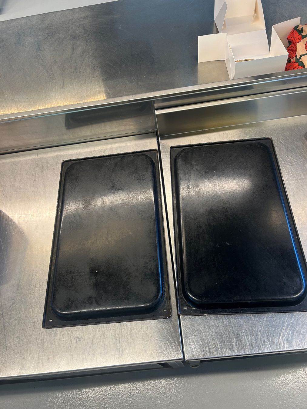 Teglie da forno: 2 Backblech 28 x 48 cm – Usato da Zürich venduto da bakery_nors 2