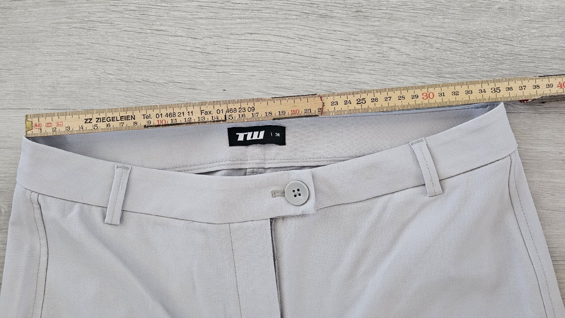 Tally Weijl Pantaloni: Tally Weijl Hose hellgrau, gr. 36 – Nuovo (secondo la descrizione) da Baden venduto da MiaNy 1