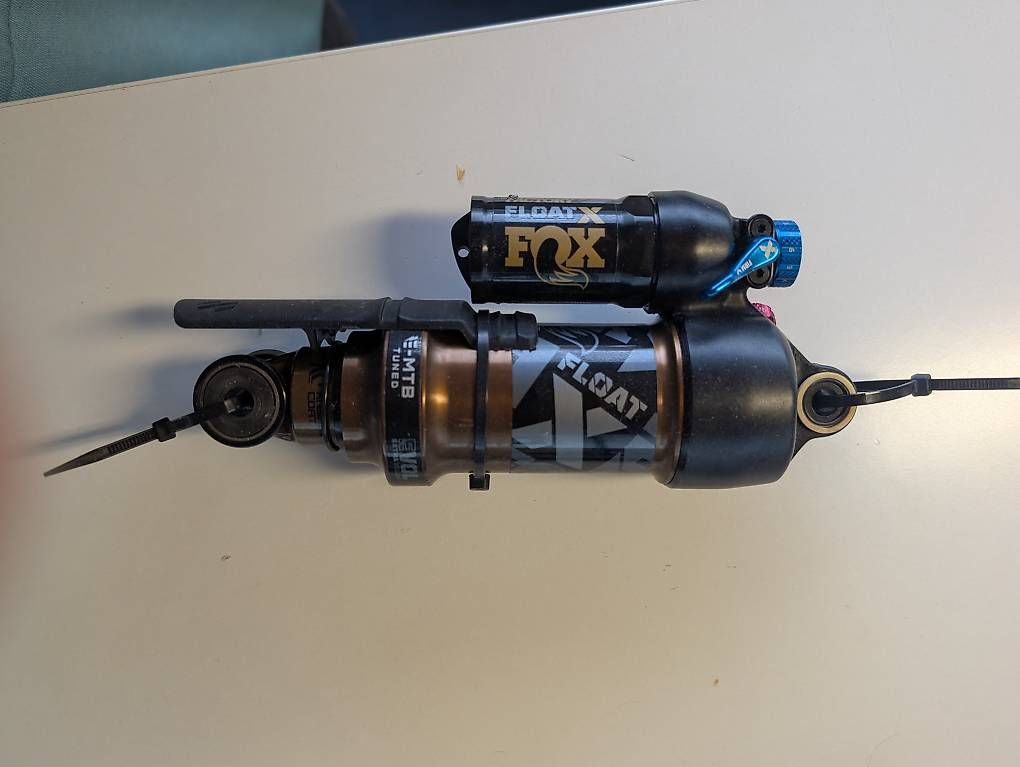 Fox Ersatzteile: Fox Float X Factory EVOL Dämpfer, E-MTB Tuned, Kashima – Gebraucht aus Bern von dro_f7f5