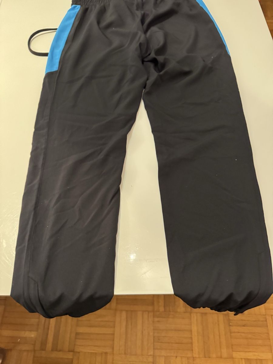 Erima Hosen: Erima Trainingshose Gr. 38 Neu mit Etikett – Neu und originalverpackt aus Suhr von Oppel 1