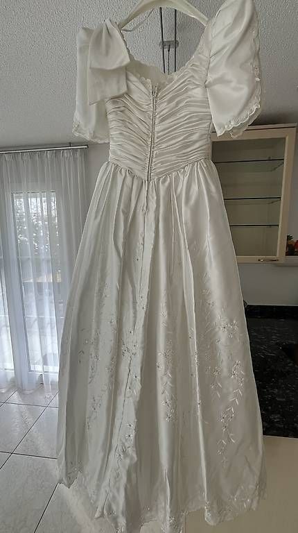 Vestiti: Brautkleid – Usato da Grächen venduto da agn_pn5n 1