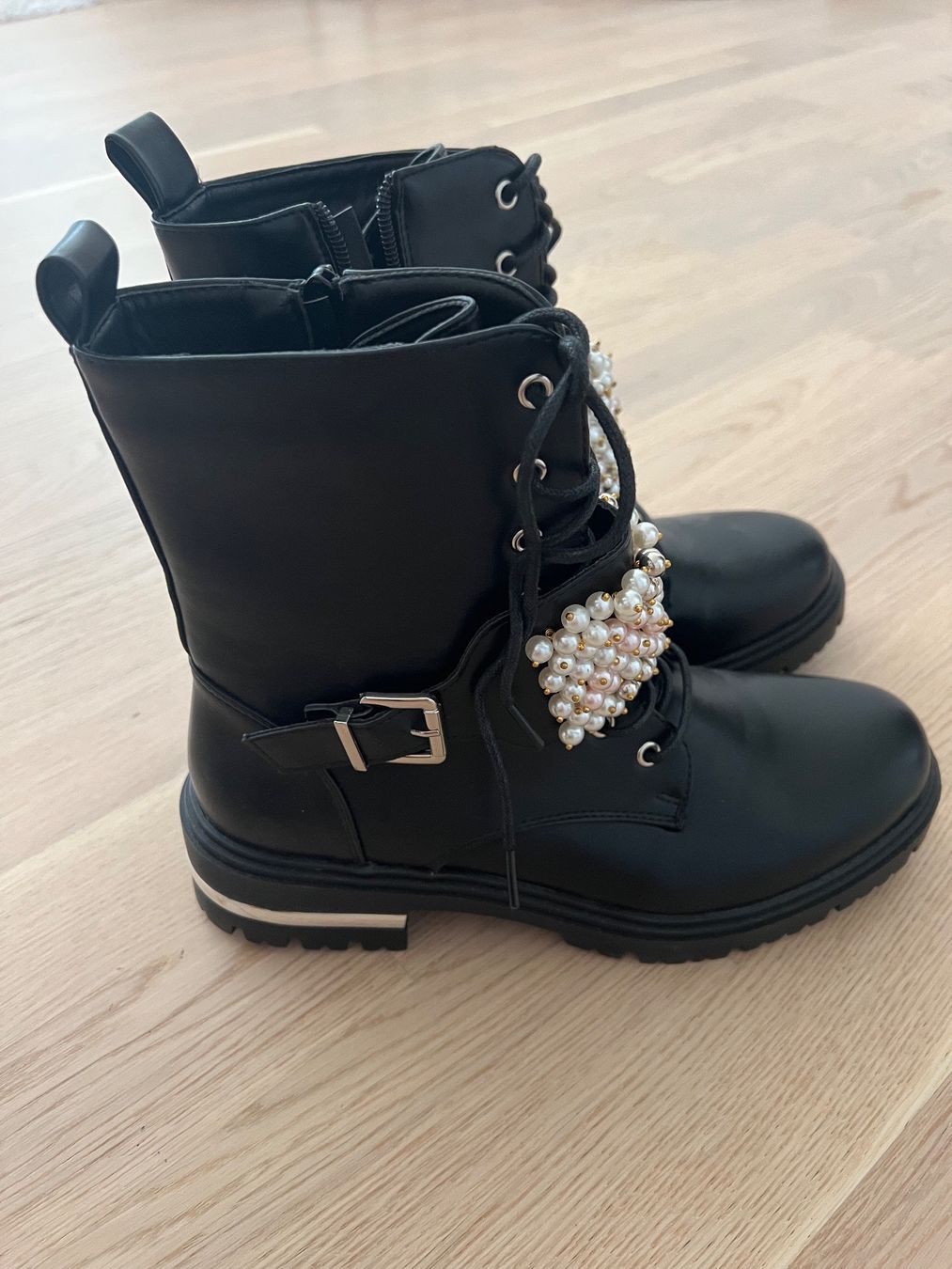 Scarpe da donna: Damen Schuhe – Nuovo (secondo la descrizione) da Wetzikon ZH venduto da P__tt5 3