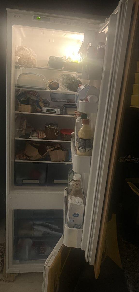 Frigoriferi: Bosch Kühlschrank mit separater Gefriertruhe – Usato da Ostermundigen venduto da katant 1