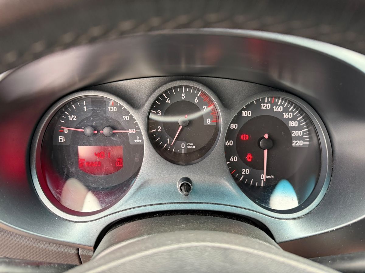Seat Autos: Seat Leon 1.6 MPI – Defekt aus Balsthal von Momchi3 1