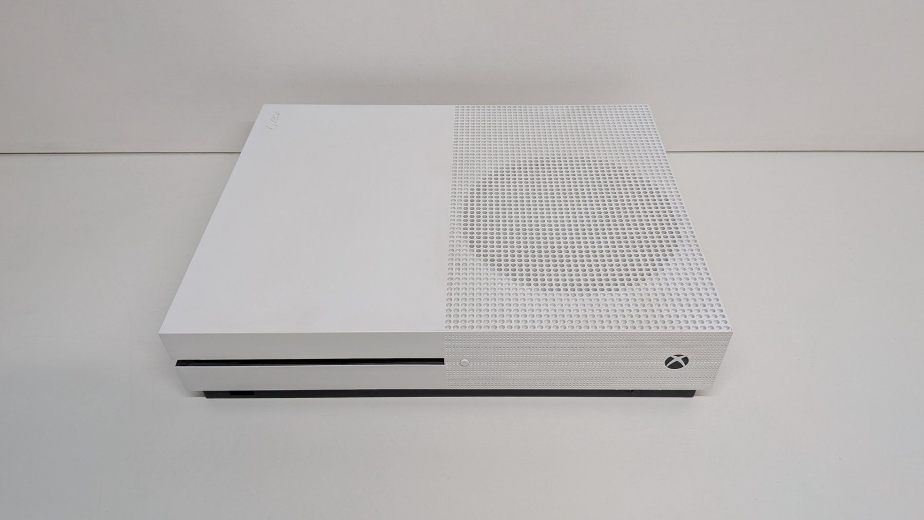 Microsoft Konsolen: Microsoft Xbox One S mit Controller, 365 GB – Gebraucht aus Menziken von mame18 3