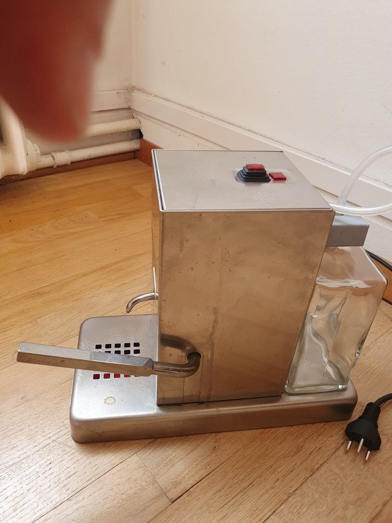 La Piccola Kaffeemaschinen & Espressomaschinen: La Piccola Piccola E.S.E.-Pad-Kaffeemaschine – Gebraucht aus Zürich von mar_9sjt 1