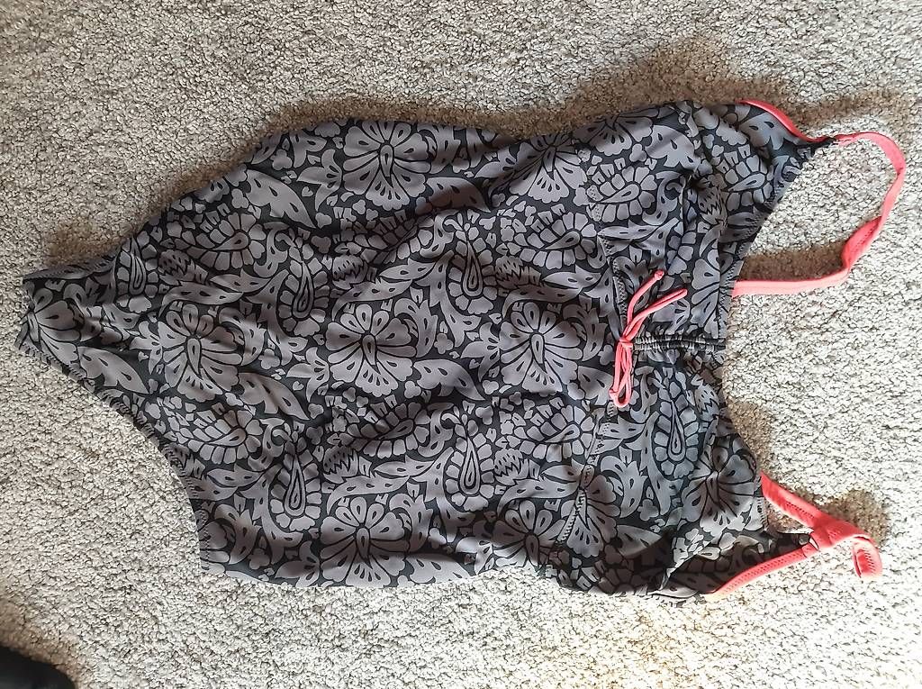 Costumi da bagno & Bikini: Schwangerschafts Badekleid – Usato da Heimberg venduto da Amanda13