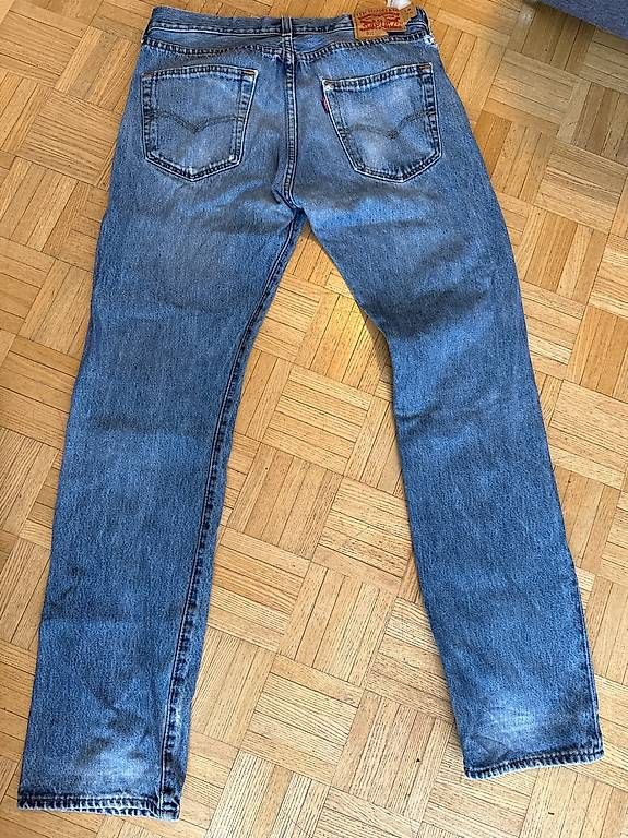 Jeans: LEVIS JEANS 32/32 – Usato da Bern venduto da pas_ct5j