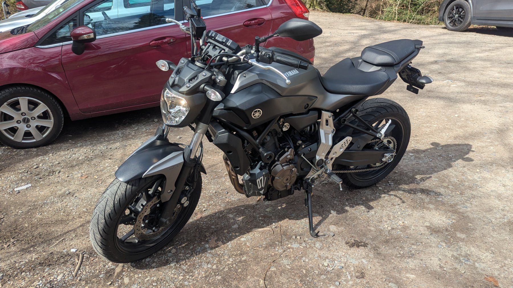 Yamaha Strada: Yamaha MT07 Top Zustand – Usato da Sennhof venduto da mec_2vkp 3