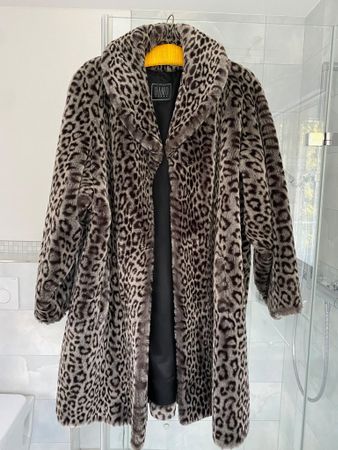 DAMO Donna Mantel Leopard-Print Kunstfell Gr. 42