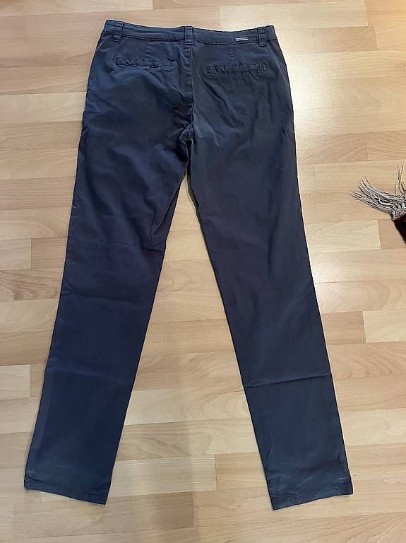Pantaloni: More&More Hose, 34, grau, 98% Baumwolle – Usato da Effretikon venduto da Manuelita7 4