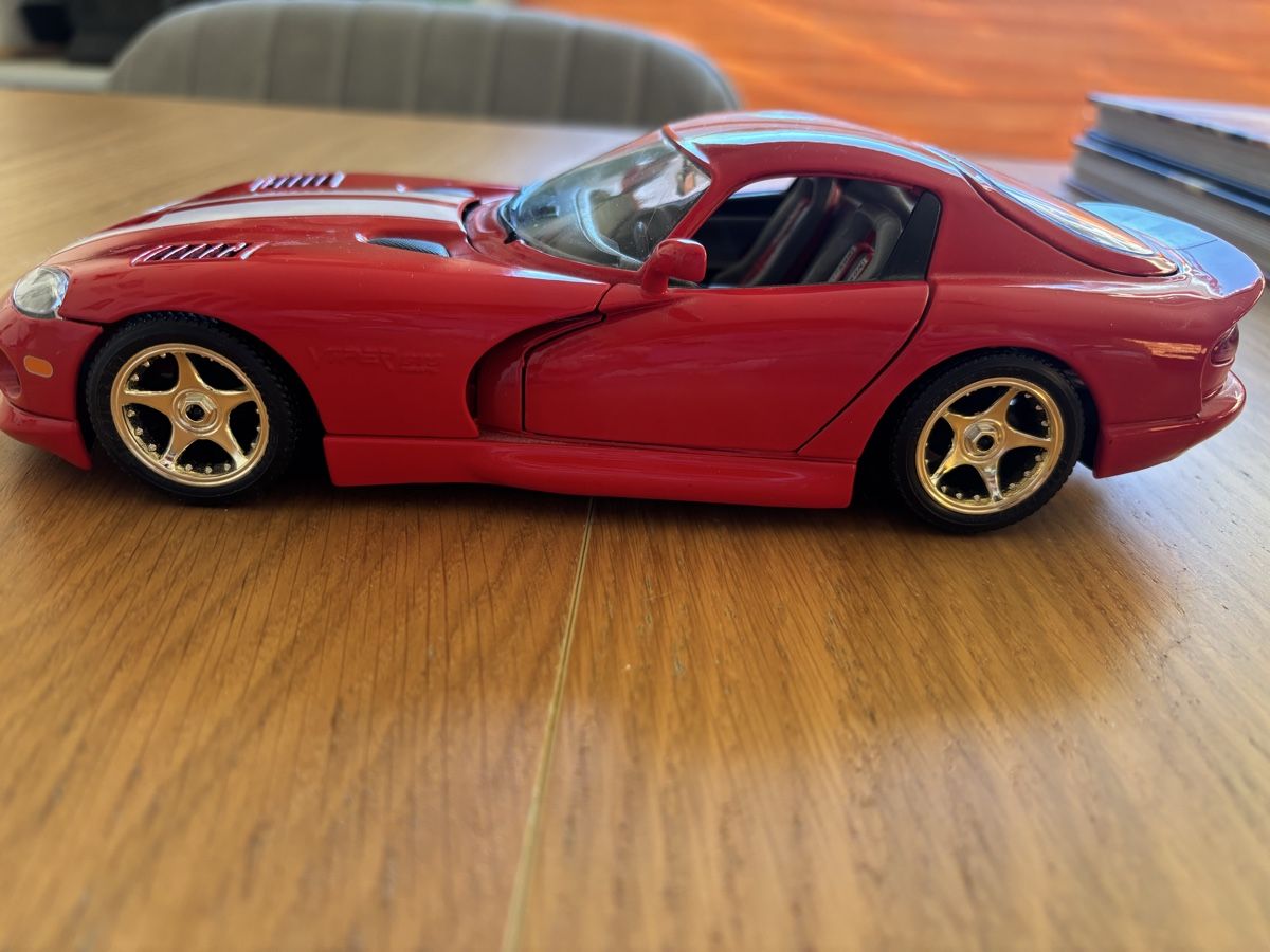 Dodge Modellini d'auto: Bburago Dodge Viper GTS Coupe – Nuovo (secondo la descrizione) da Orbe venduto da car_8grw 5