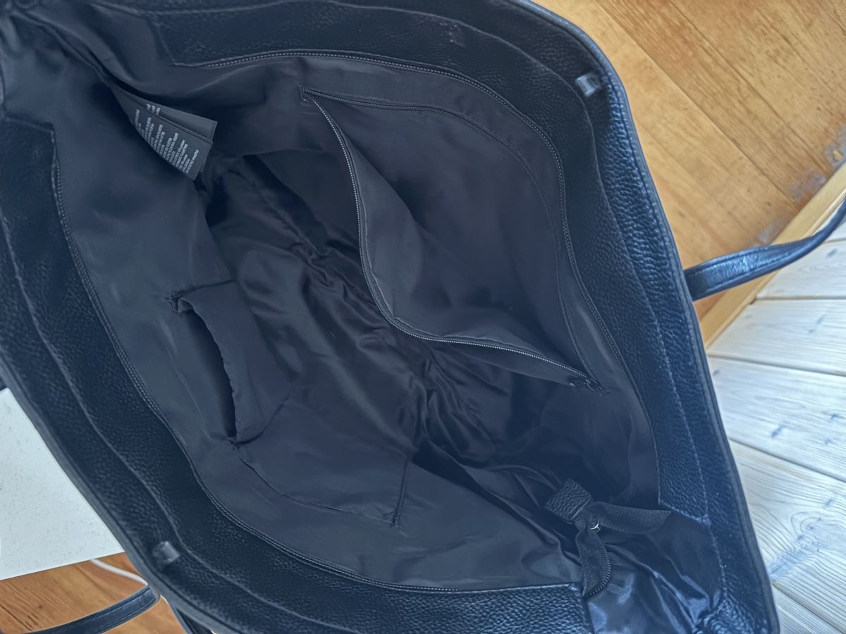 Sacs: Handtasche Schwarz – D'occasion à Schüpfheim par carlaita 1