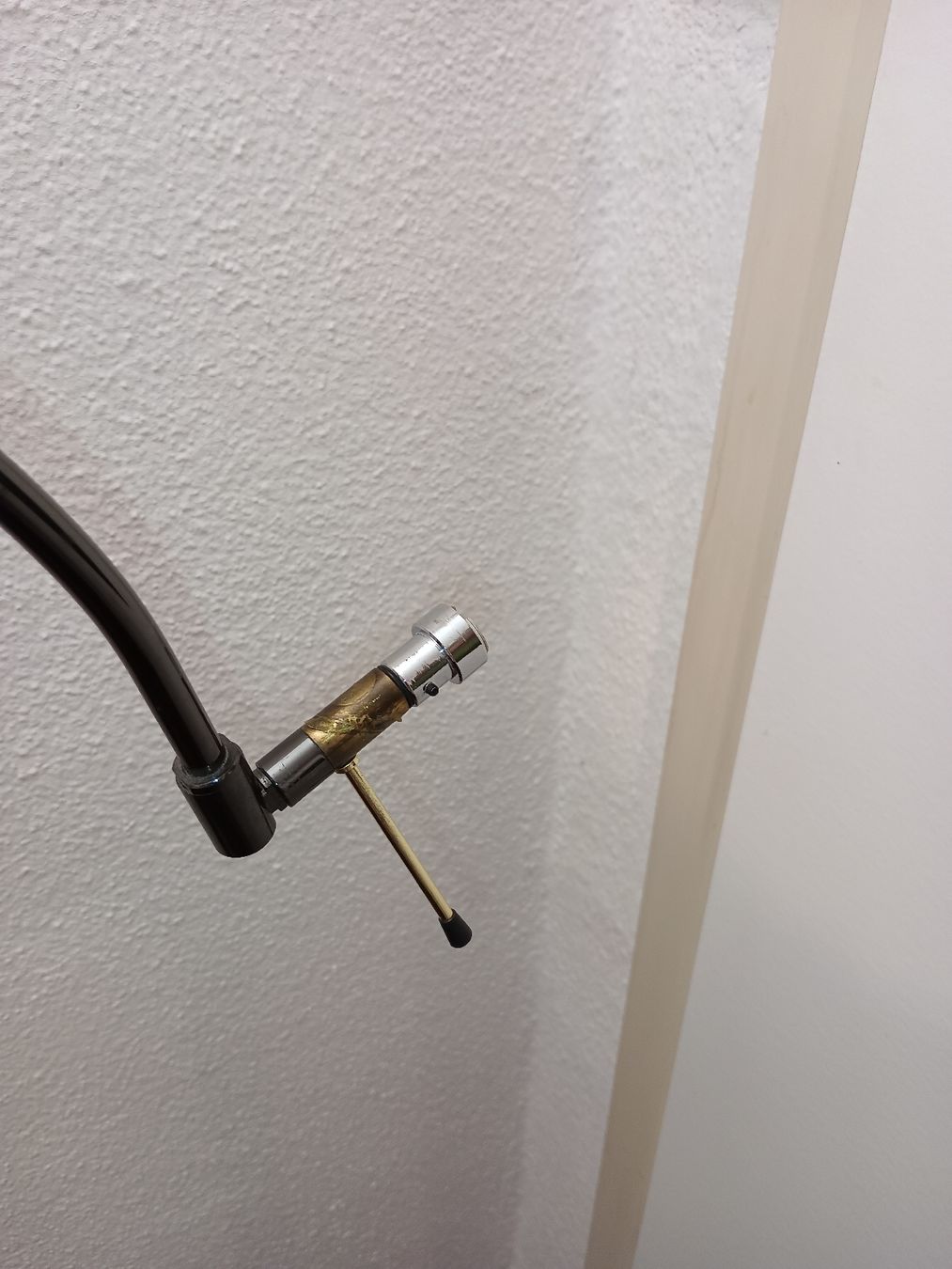 Lampen: Elegante Halogenlampe – Gebraucht aus Zürich von Mitzi6 5
