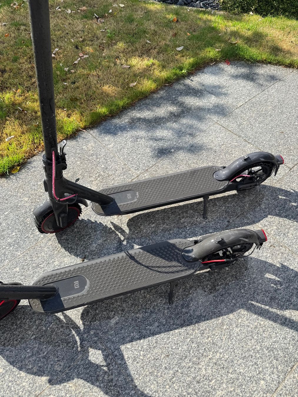 Xiaomi Kickboard: Verkaufe zwei Xiaomi Mi Pro 2 – Usato da Berikon venduto da Nico89 1