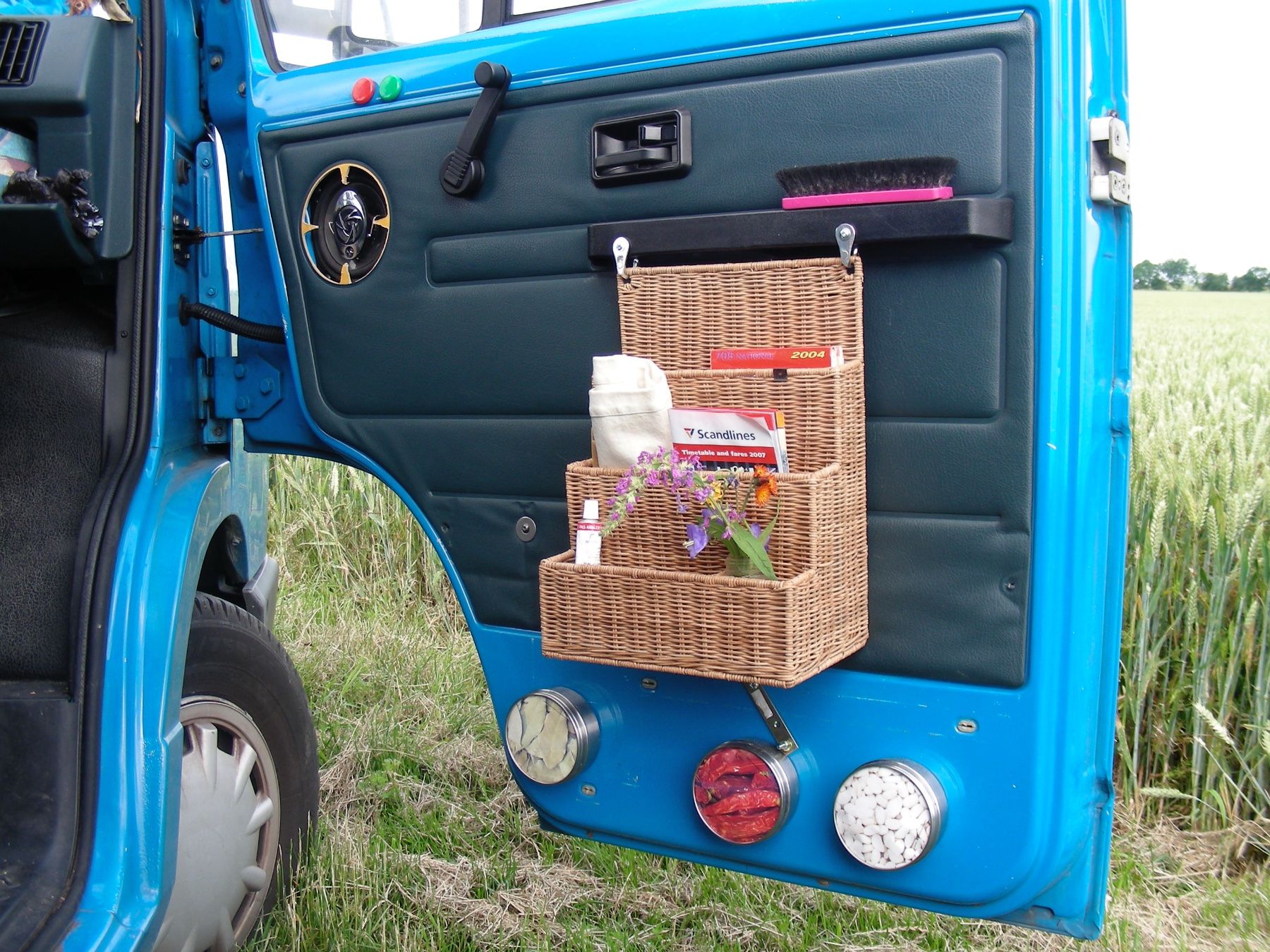 Renault Autos: Renault Trafic Camper-Bus, selbst ausgebaut. – Gebraucht aus Oberwil b. Büren von Kers 4