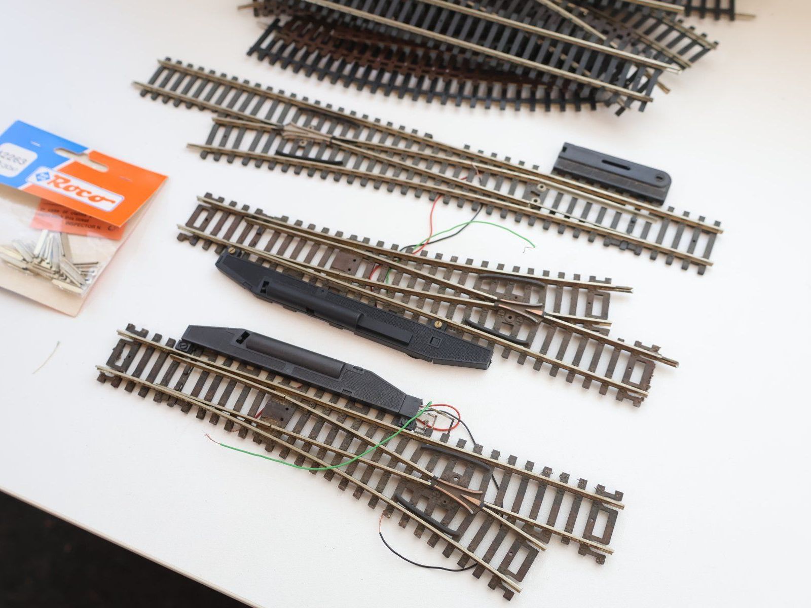 Roco Modellini di ferrovie: ROCO Elektro Weichen & Schienen H0 DC – Usato da Winterthur venduto da Monstera