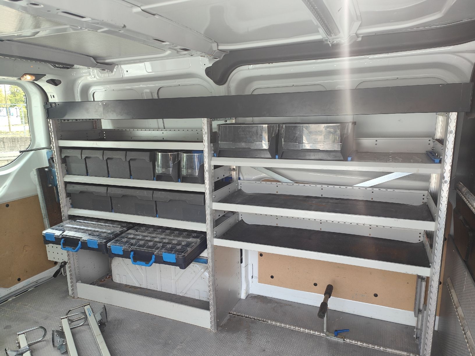 Ford Veicoli commerciali: Ford Transit Custom, 2.0 Diesel, 320, L1H1 + SORTIMO – Usato da Münchwilen TG venduto da atom2000 8