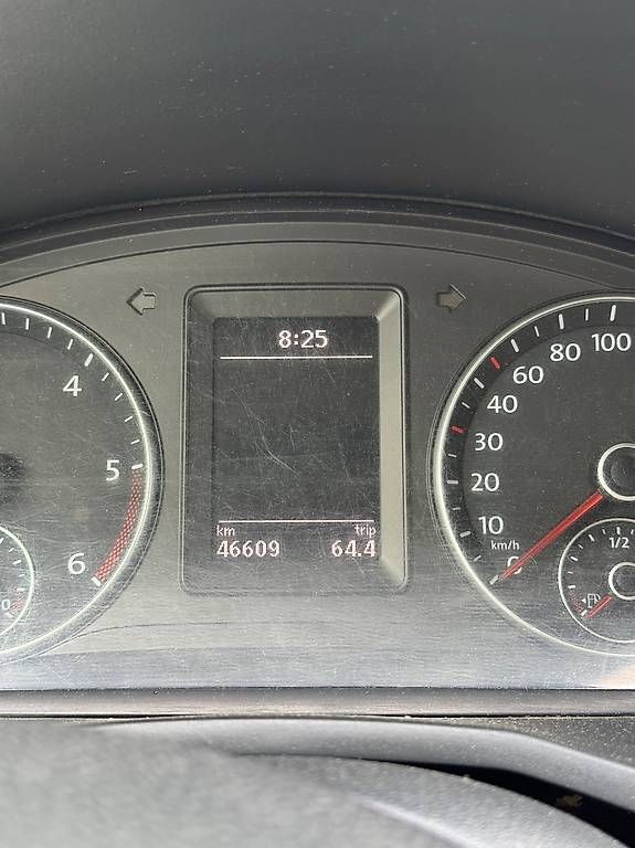 Veicoli commerciali: VW CADDY TDI 4x4 Automat  – Usato da Chur venduto da Cardinal1 8