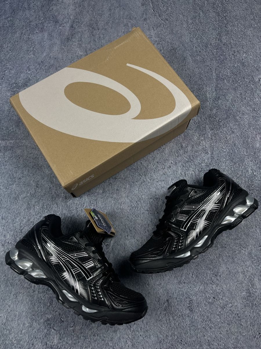 Asics Herrenschuhe: Asics Laufschuhe schwarz Herren  – Neu (gemäss Beschreibung) aus Luzern von 041Vintage