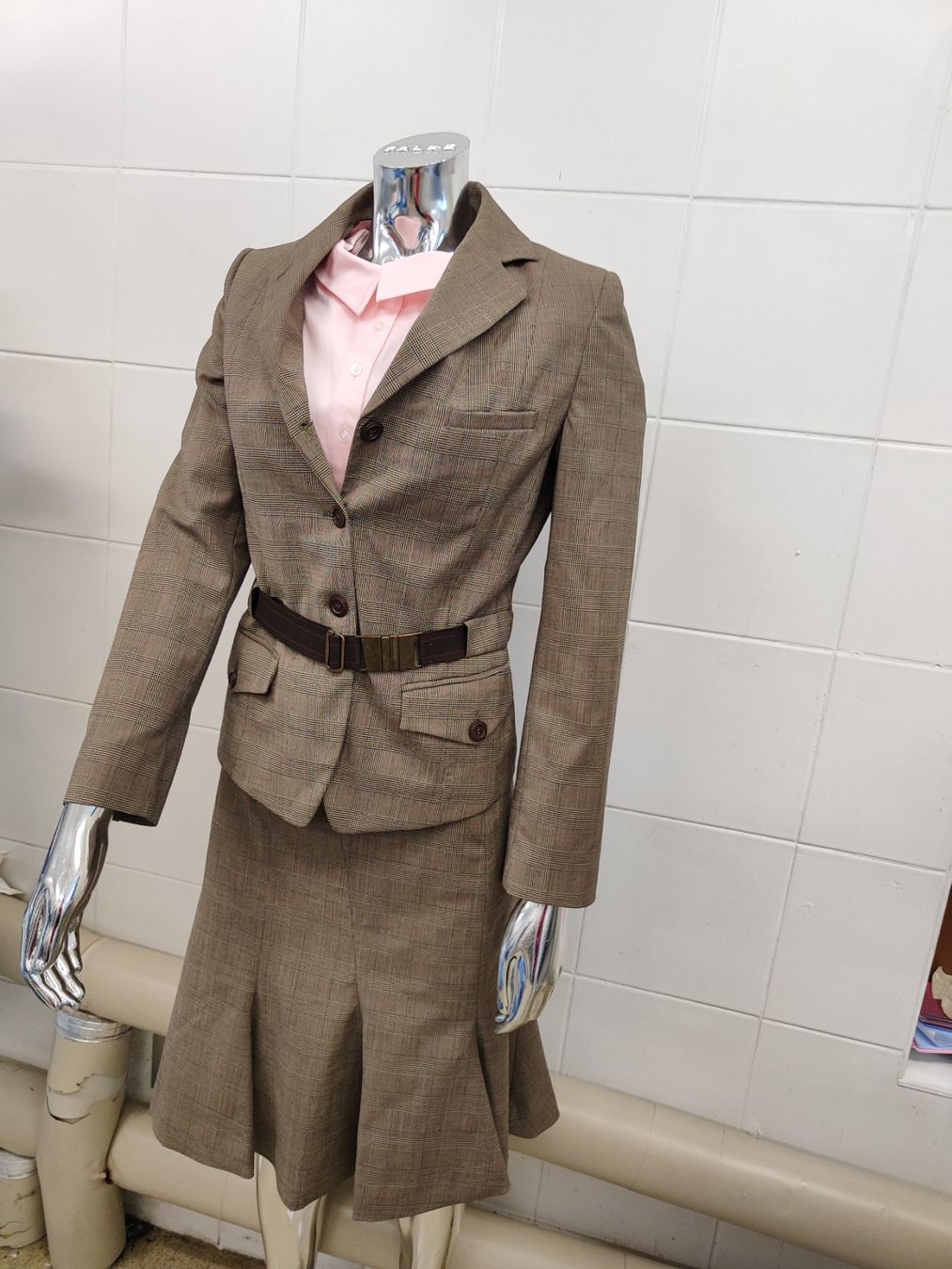 Costumi: Damen Kostüme gr 34 – Nuovo (secondo la descrizione) da Langnau am Albis venduto da Judithsebi 1