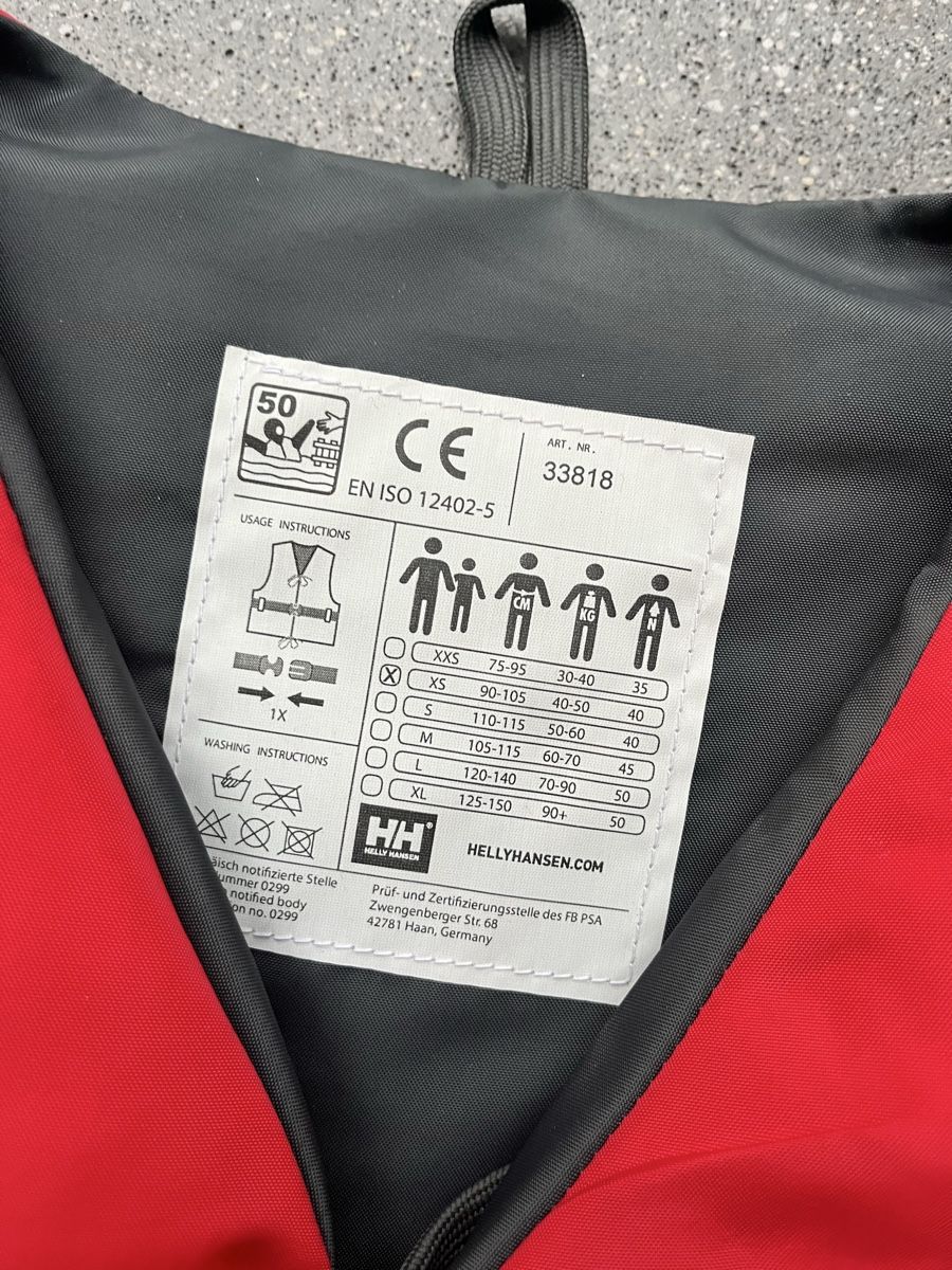 Helly Hansen Gilets de sauvetage: Helly Hansen Schwimmweste, Grösse XS – Neuf (Voir description) à Andermatt par pau_sc9r 1