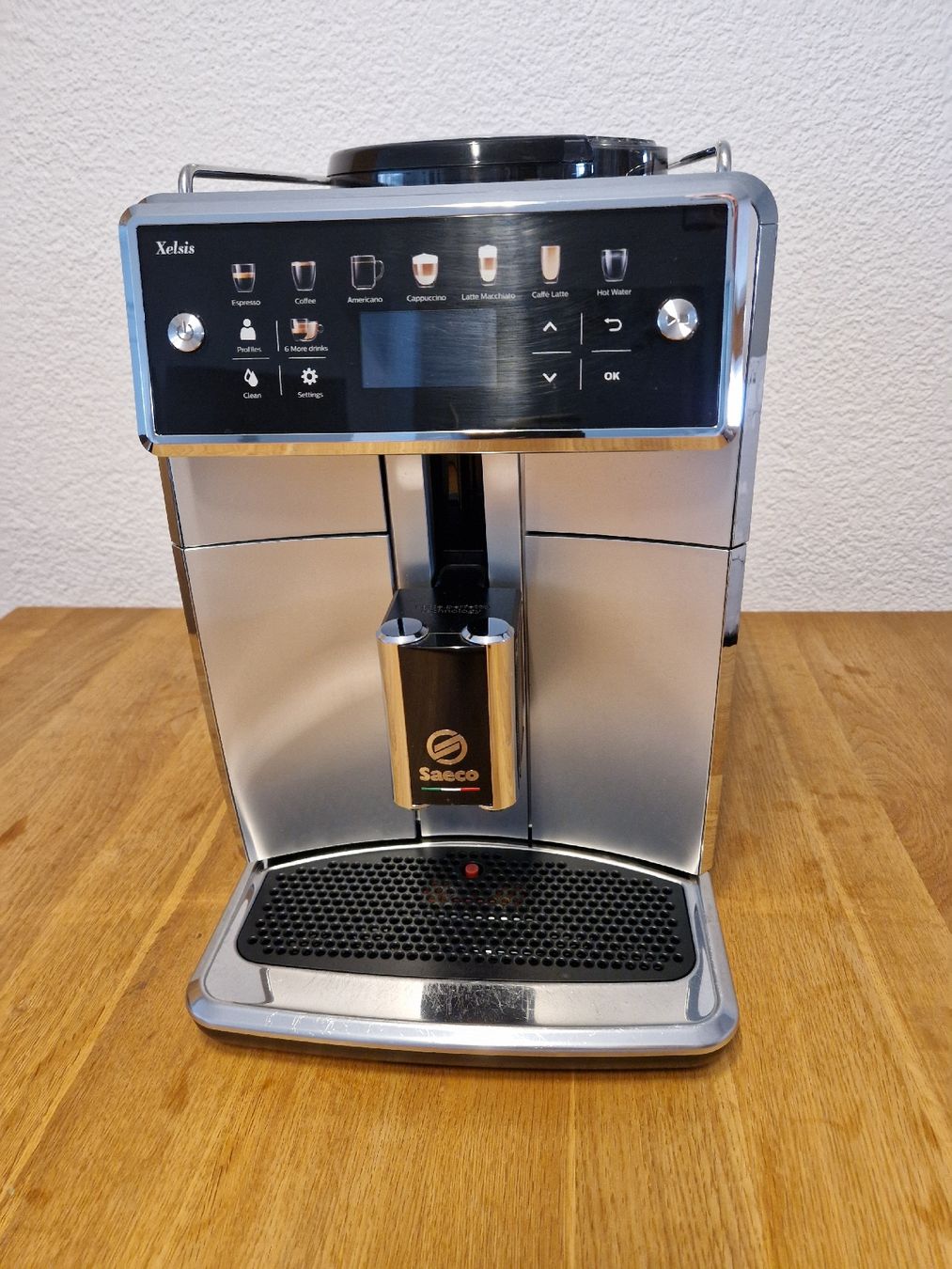 Saeco Kaffeemaschinen & Espressomaschinen: Saeco Xelsis Kaffevollautomat – Gebraucht aus Märstetten von Timeforce
