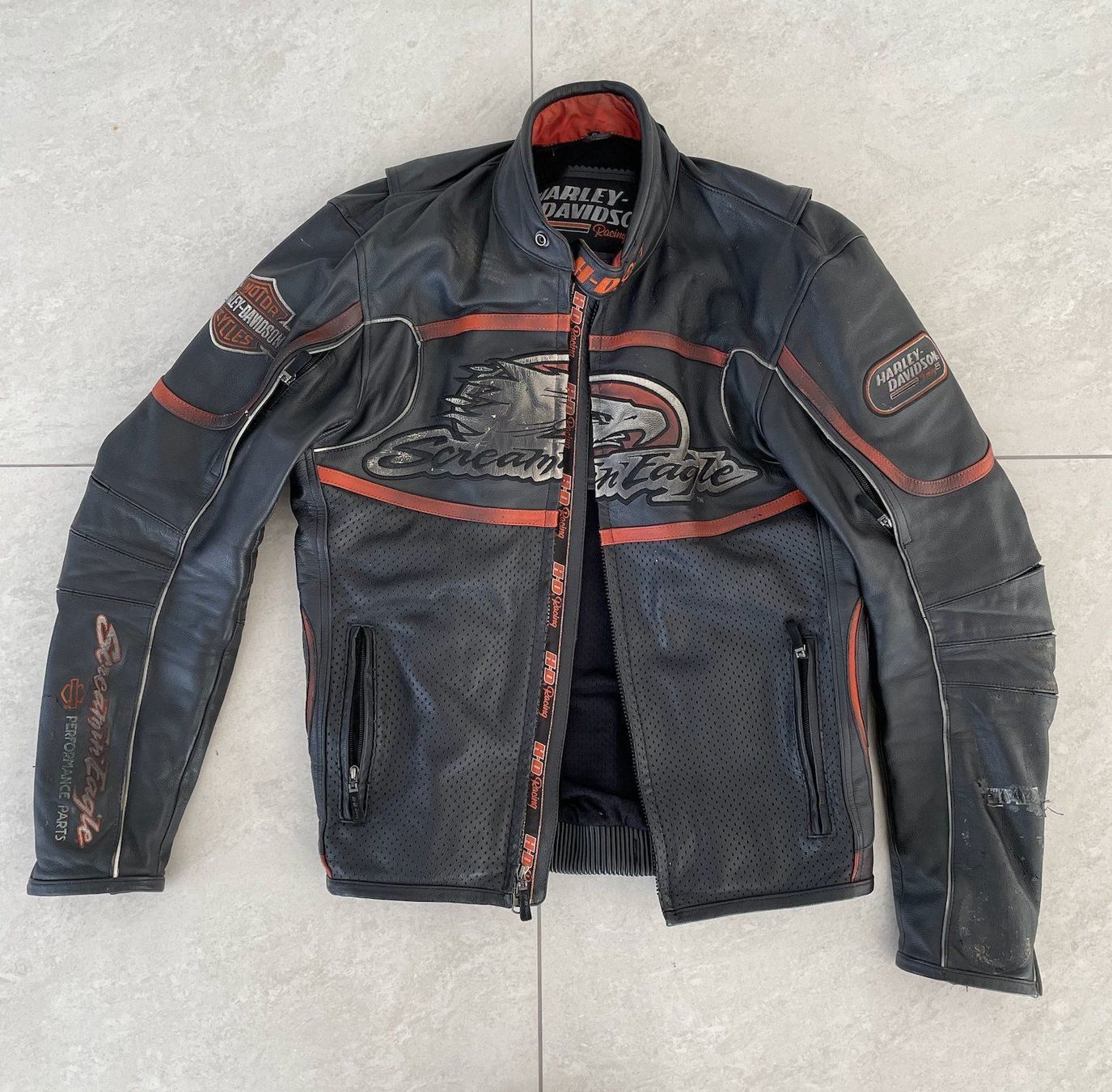 Harley-Davidson Jacken: Harley-Davidson Töffjacke Grösse S – Gebraucht aus Dagmersellen von Arcticsnow2017