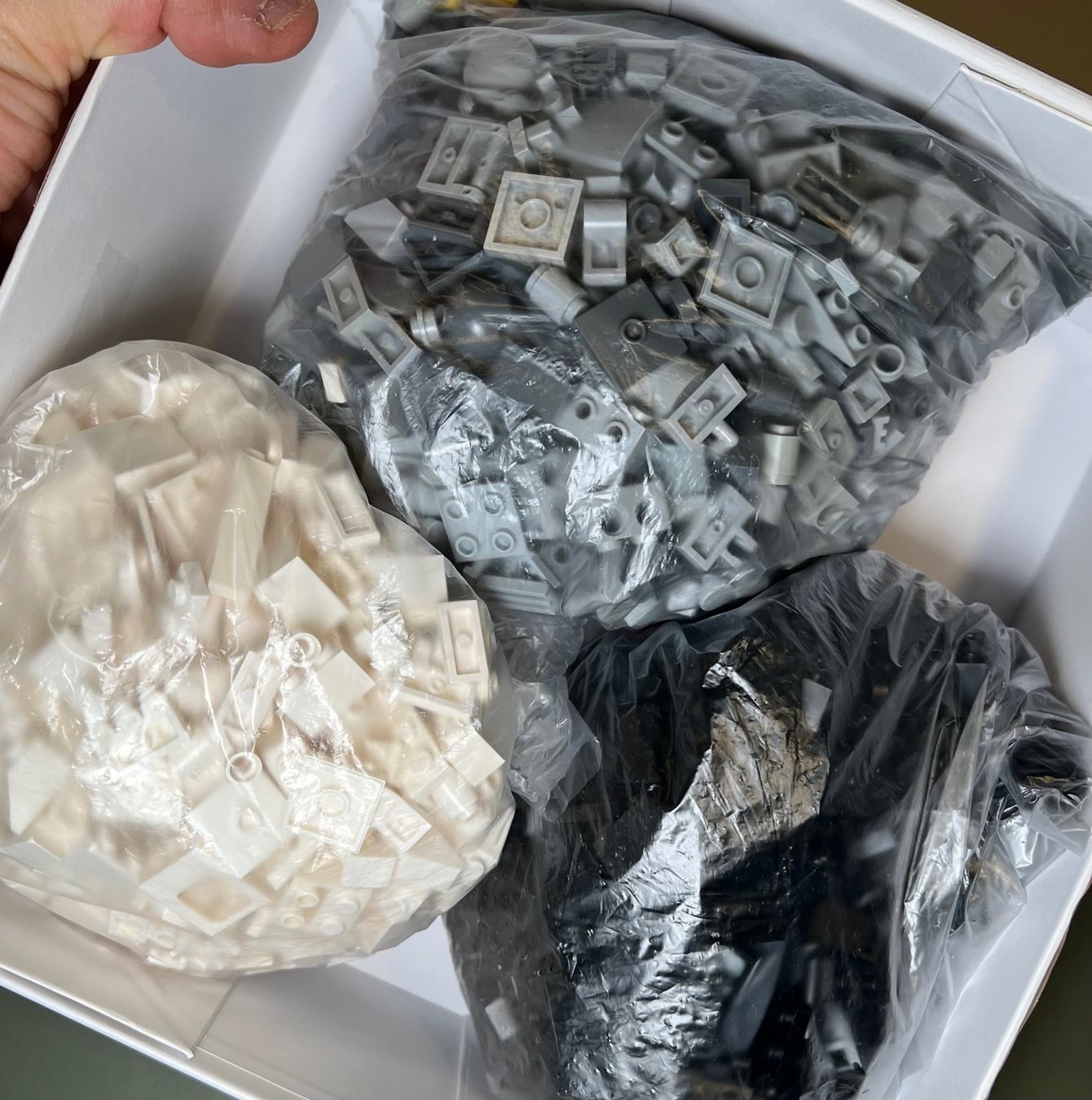 Lego Jouets: Lego assortiert Weiss Schwarz Grau – D'occasion à Sennhof par Johnbest 3