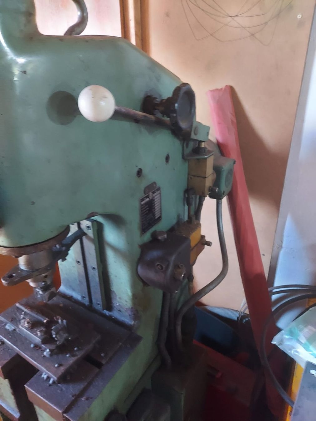 Tutte le macchine: Hydraulikpresse Jenny – Usato da Däniken SO venduto da sugar-honey-pie 3