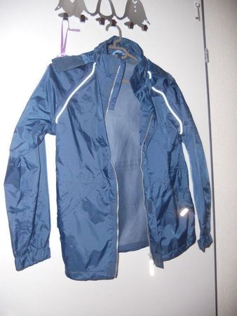 Neu: Regenjacke mit Kapuze - blau - Gr. 164 - mit Reflektore