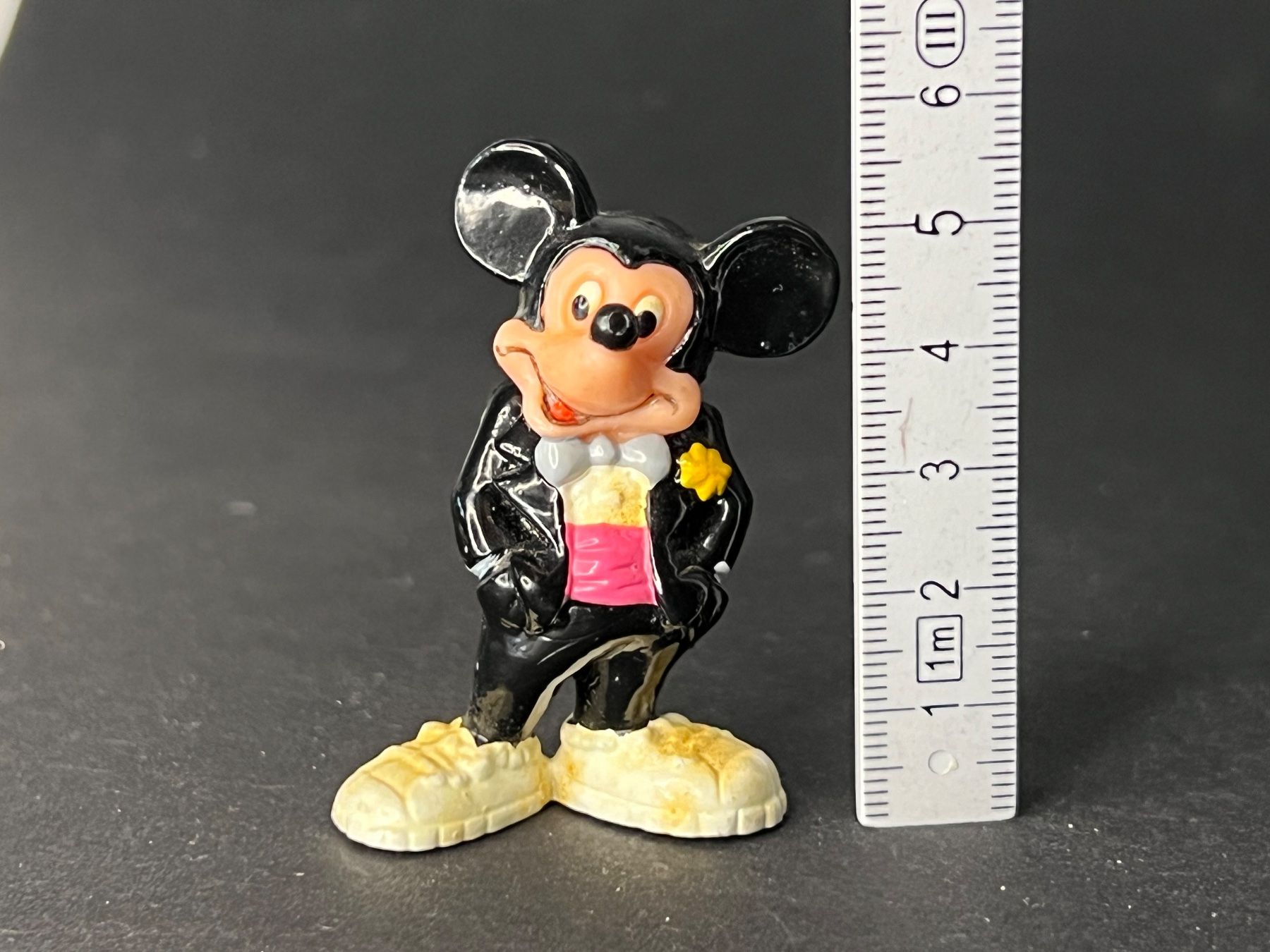 Disney Statuette: Mickey Mouse Walt Disney Figur – Usato da Ennetbaden venduto da mapa05 2