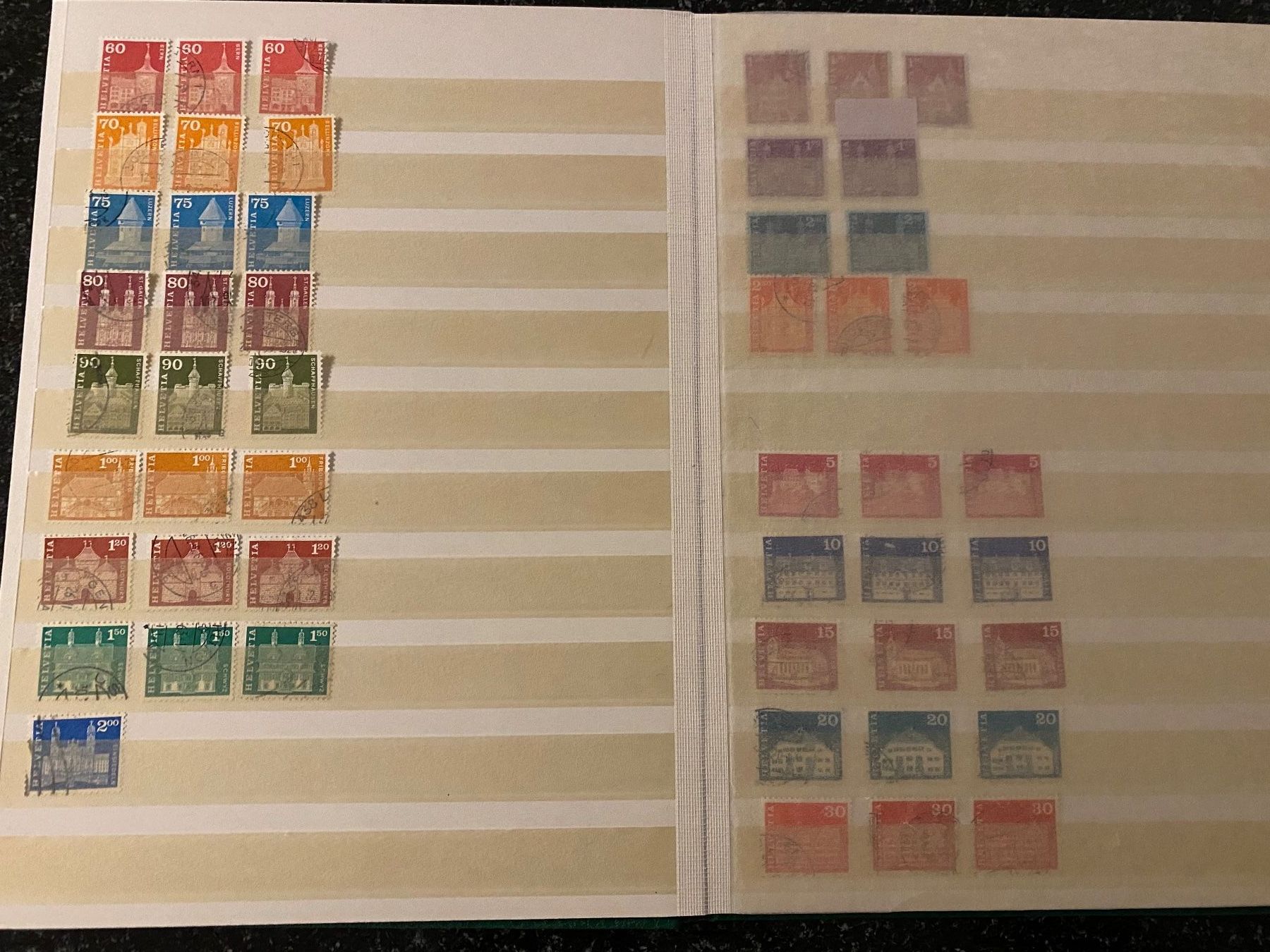Tutti i francobolli: Briefmarken Album Schweiz – Usato da Bätterkinden venduto da Albera 2