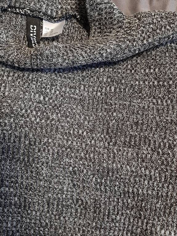 H&M Maglioni & Felpe: Divided H&M dünner Pulli mit Kragen Grau Gr. XS – Usato da Marthalen venduto da Jenny.Z 3
