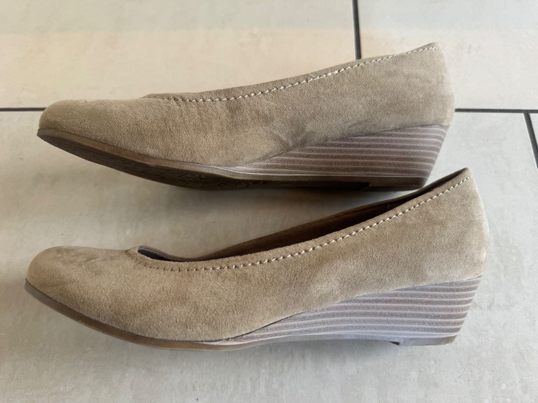 Chaussures femmes: Schuh – Neuf (Voir description) à Courgevaux par wurg1 1