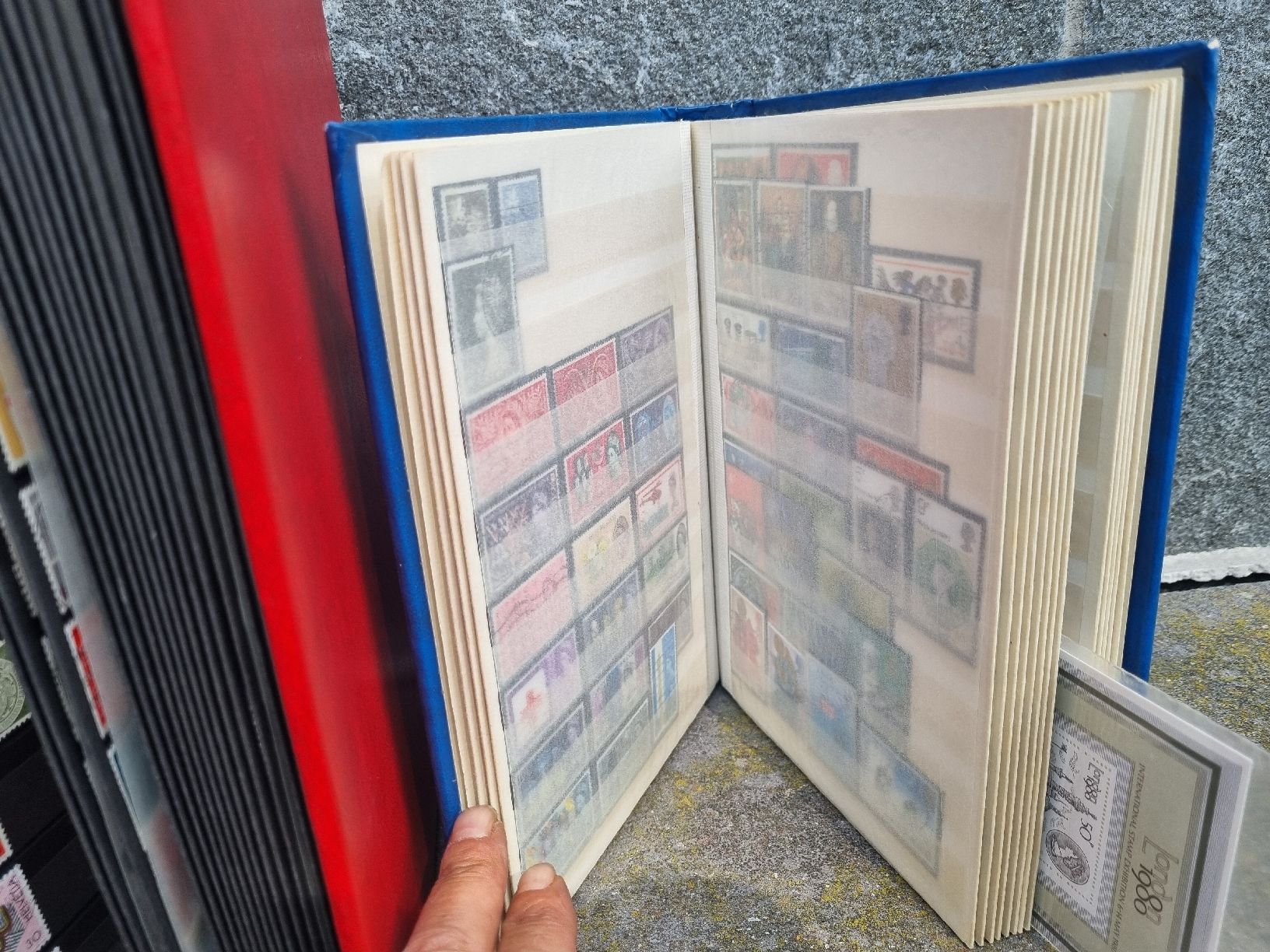 Tous les timbres: Briefmarke 13 album sammlung – D'occasion à Ostermundigen par vintage60 1