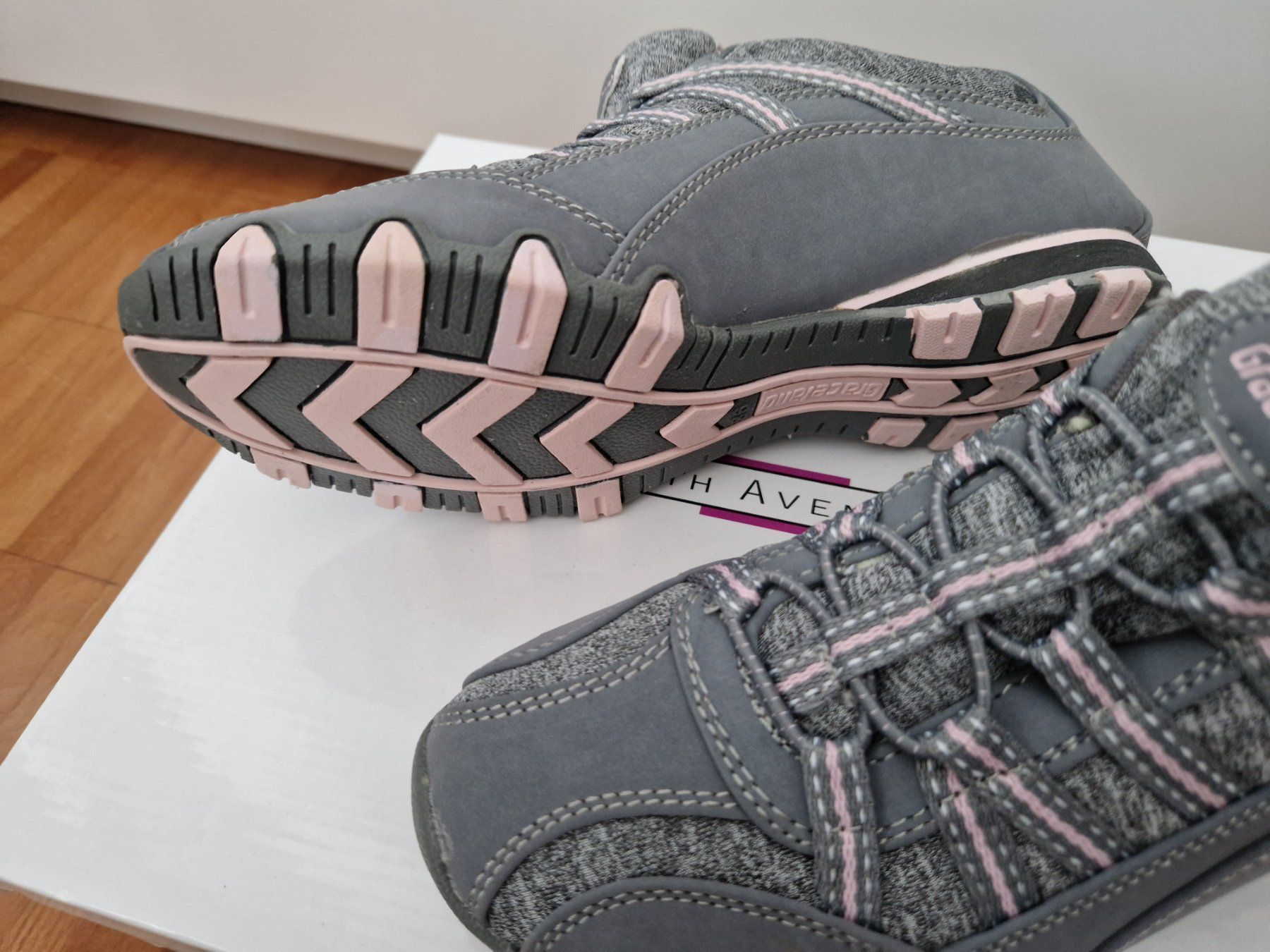 Graceland Scarpe da donna: Baskets grises – Nuovo e nell'imballaggio originale da Pully venduto da Andalous 1